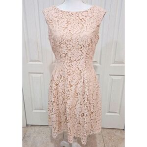 VINCE CAMUTO lace sheath dress SZ 8